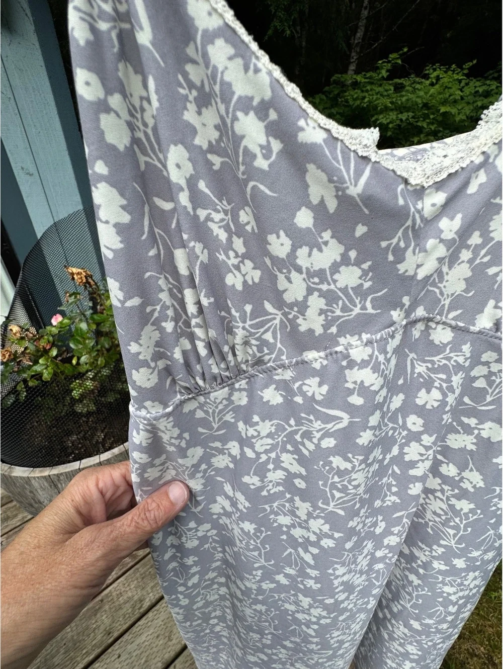 Laura Ashley Floral Print night gown with Matching Robe, Size M